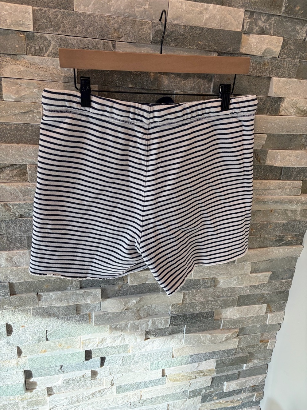 Frank & Eileen Pearl Favorite Sweatshorts - Navy and White - Size Medium - Picture 4 of 6
